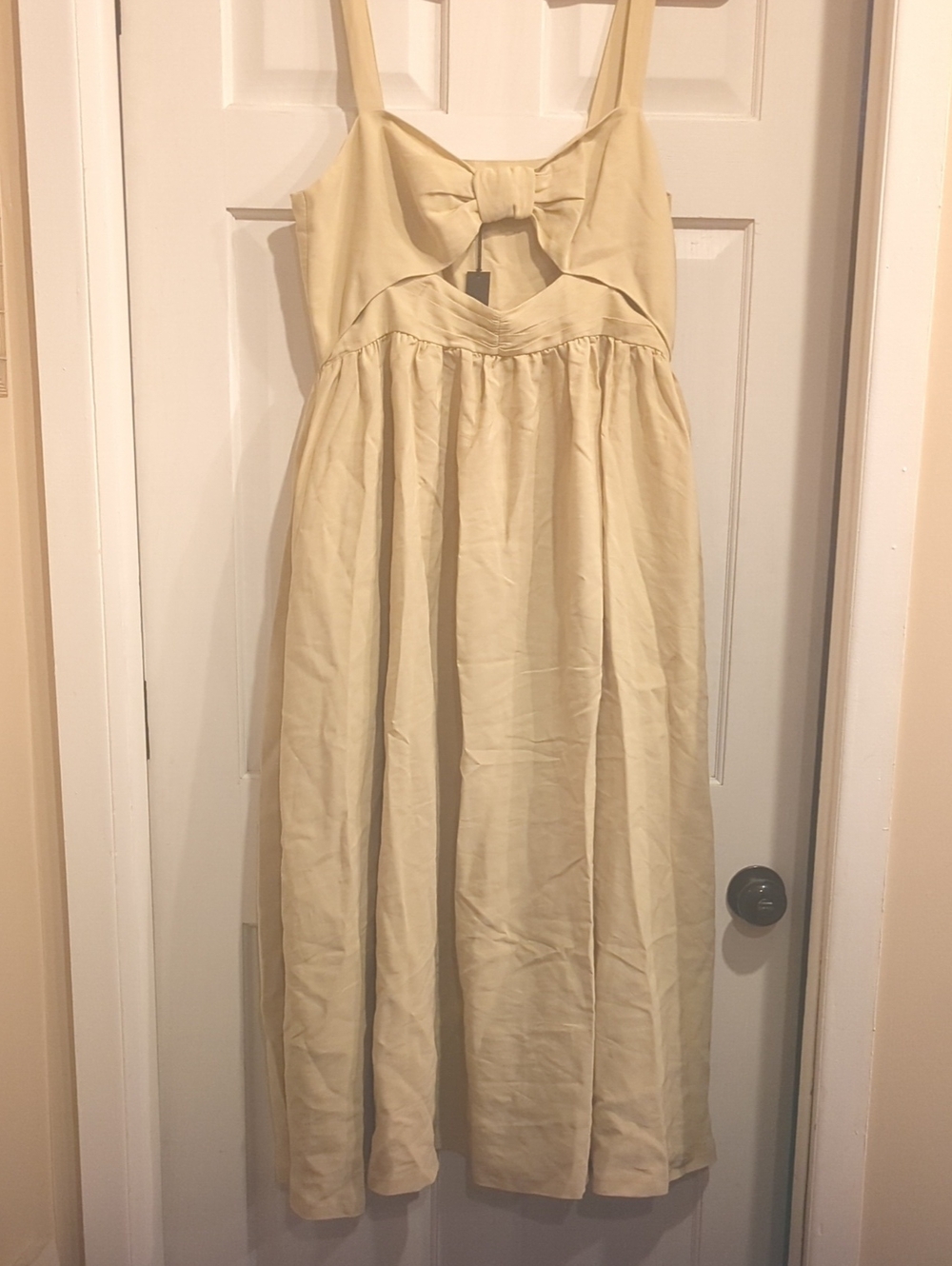 Viscose-Lines Dupioni Bow Frony Cutout Maxi Dress
